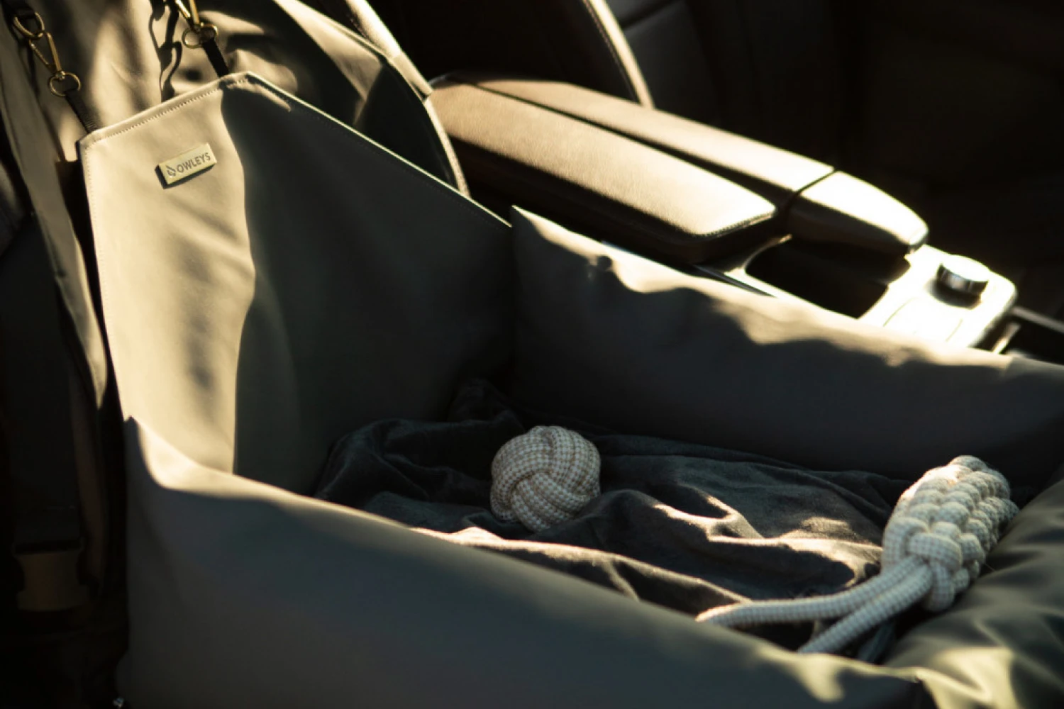 Mazda CX-5 Dog Car Seat for Shiba Inu